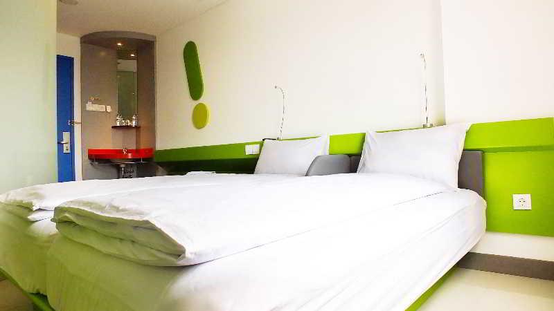 Pop! Hotel Malioboro - Γιογκιακάρτα Εξωτερικό φωτογραφία