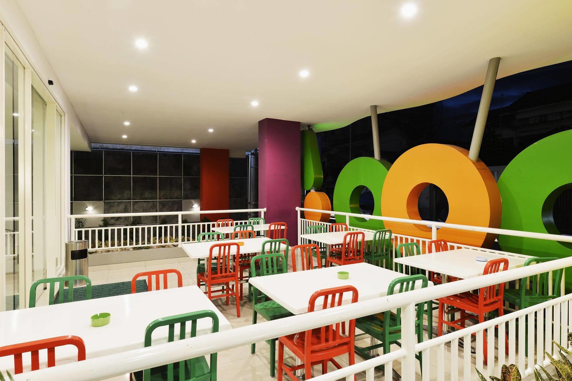 Pop! Hotel Malioboro - Γιογκιακάρτα Εξωτερικό φωτογραφία